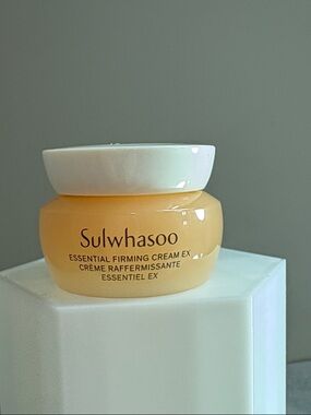 5/$60 Sulwhasoo, Essential Firming Cream Mini 5 mL Firming Moisturizer BNIB